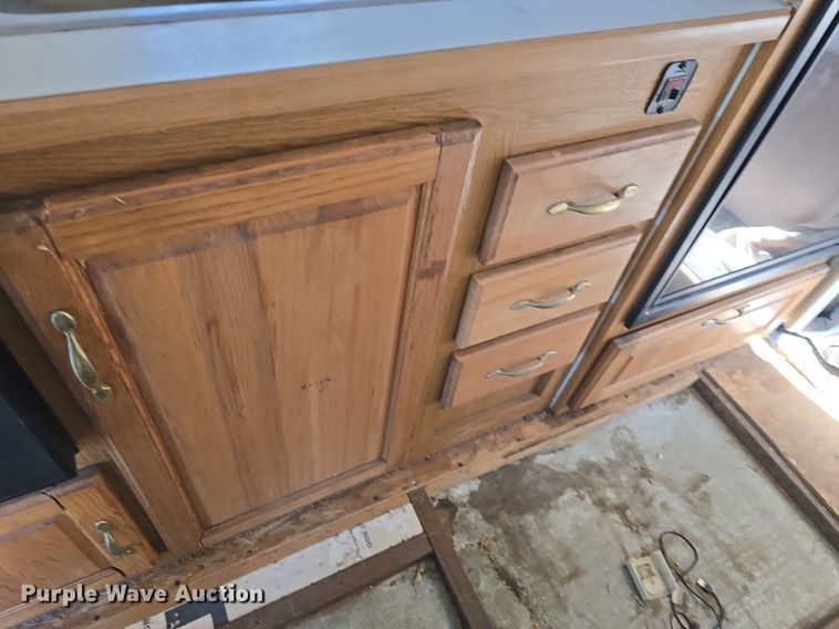 image for item DQ5193 1997 Ford E350 Four Winds 5000 RV