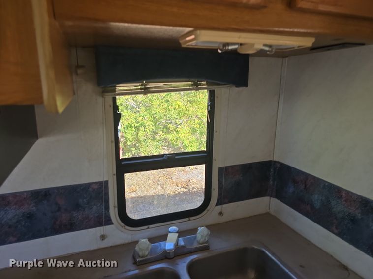 image for item DQ5193 1997 Ford E350 Four Winds 5000 RV