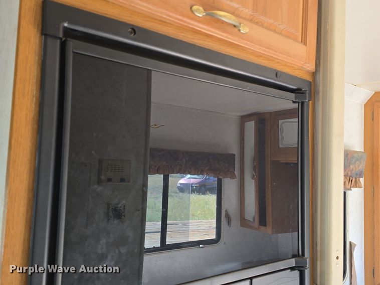 image for item DQ5193 1997 Ford E350 Four Winds 5000 RV