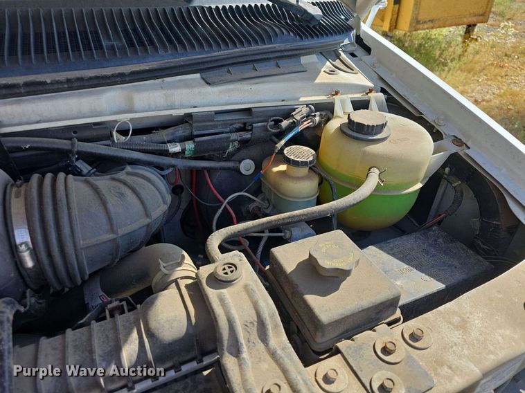 image for item DQ5193 1997 Ford E350 Four Winds 5000 RV