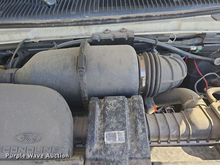 image for item DQ5193 1997 Ford E350 Four Winds 5000 RV