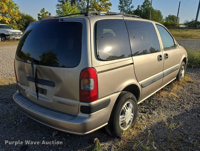 image for item DQ5195 2002 Chevrolet Venture LS van