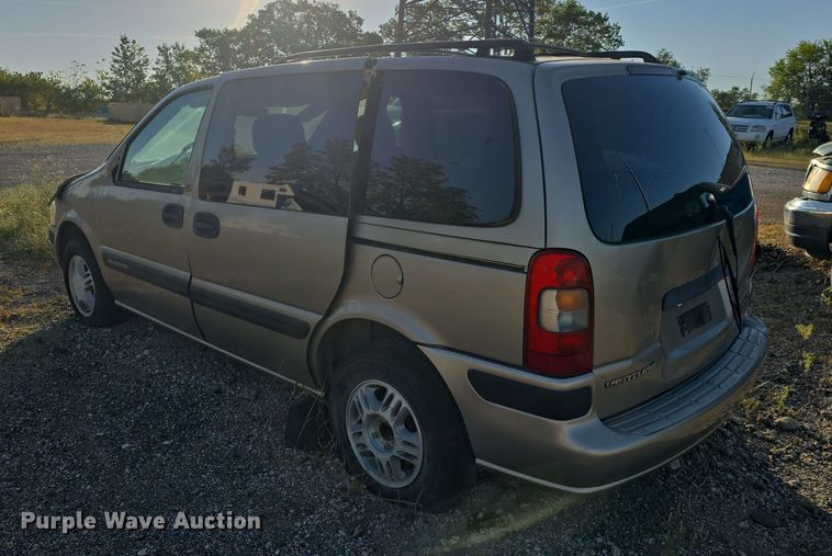 image for item DQ5195 2002 Chevrolet Venture LS van