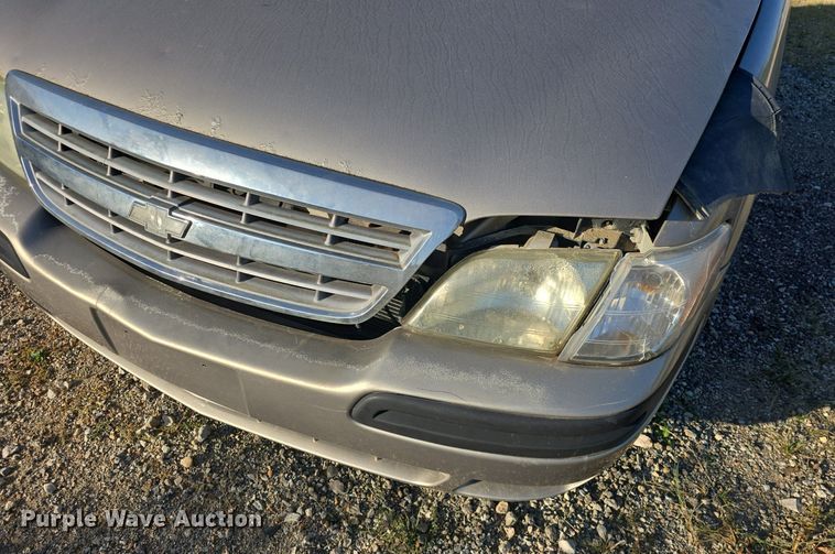 image for item DQ5195 2002 Chevrolet Venture LS van