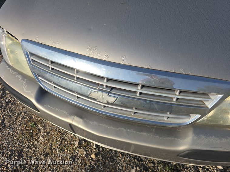 image for item DQ5195 2002 Chevrolet Venture LS van