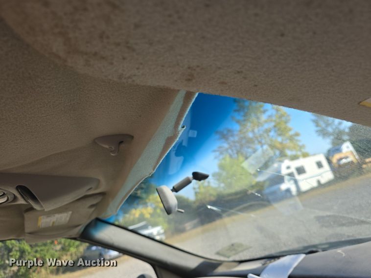 image for item DQ5195 2002 Chevrolet Venture LS van