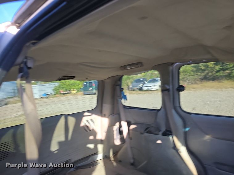 image for item DQ5195 2002 Chevrolet Venture LS van