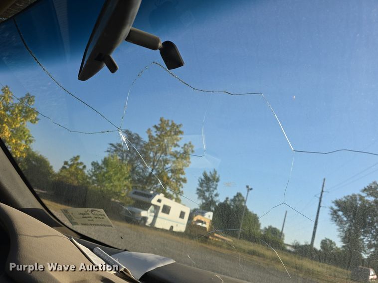 image for item DQ5195 2002 Chevrolet Venture LS van