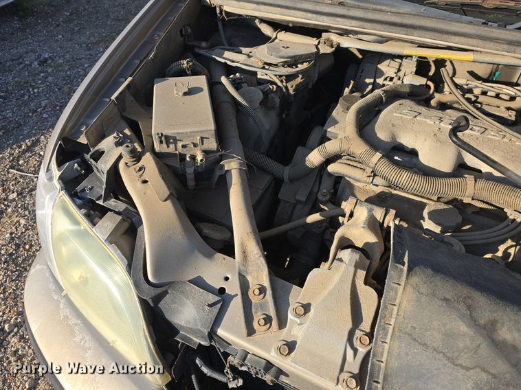 image for item DQ5195 2002 Chevrolet Venture LS van