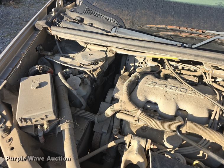 image for item DQ5195 2002 Chevrolet Venture LS van