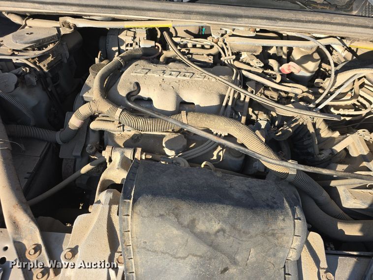 image for item DQ5195 2002 Chevrolet Venture LS van