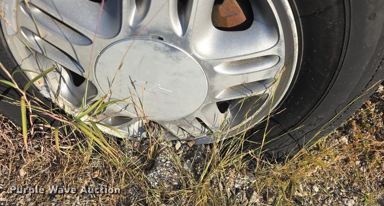 image for item DQ5195 2002 Chevrolet Venture LS van