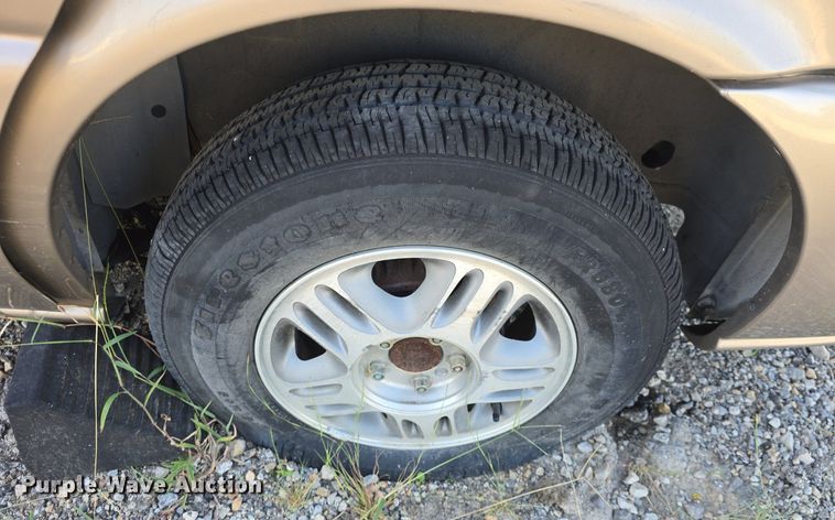 image for item DQ5195 2002 Chevrolet Venture LS van