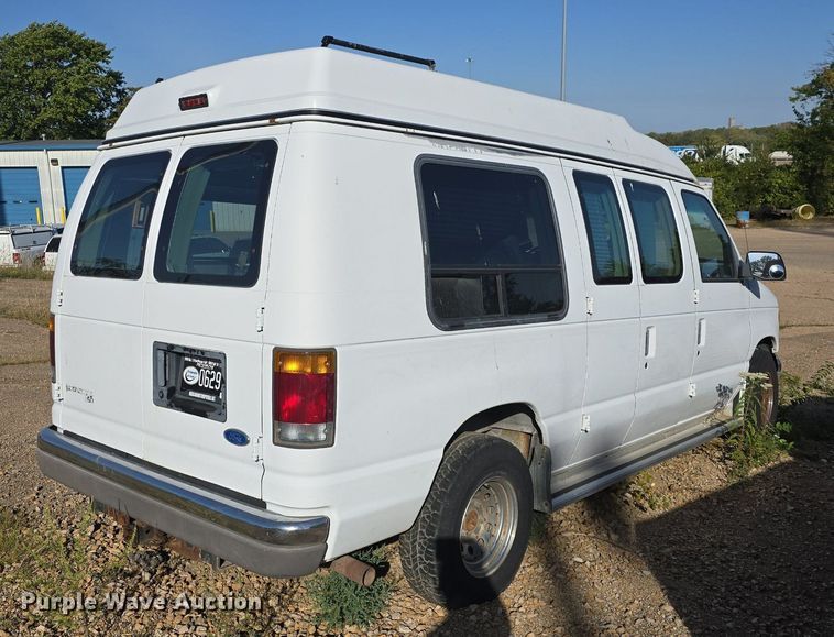 image for item DQ5201 1994 Ford  Mark II Econoline  van