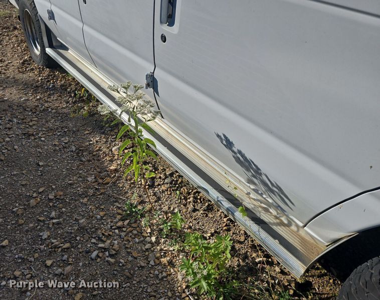 image for item DQ5201 1994 Ford  Mark II Econoline  van