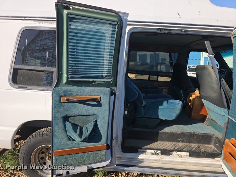 image for item DQ5201 1994 Ford  Mark II Econoline  van
