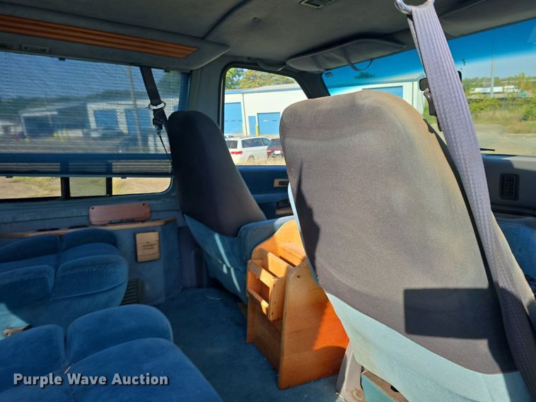 image for item DQ5201 1994 Ford  Mark II Econoline  van