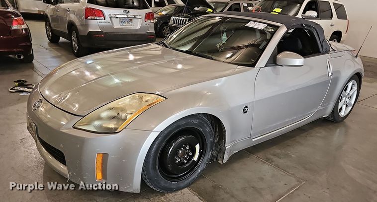 image for item DQ5206 2004 Nissan  350Z convertible
