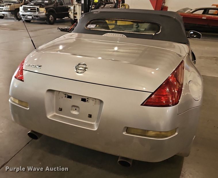 image for item DQ5206 2004 Nissan  350Z convertible