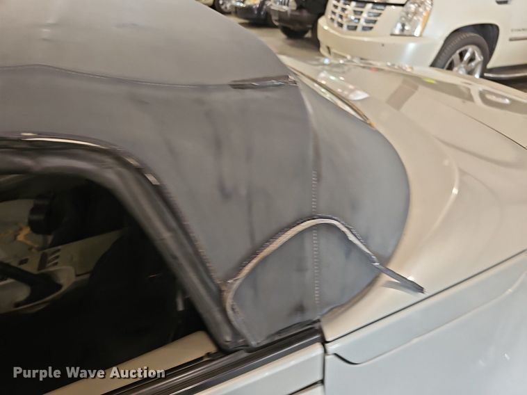 image for item DQ5206 2004 Nissan  350Z convertible