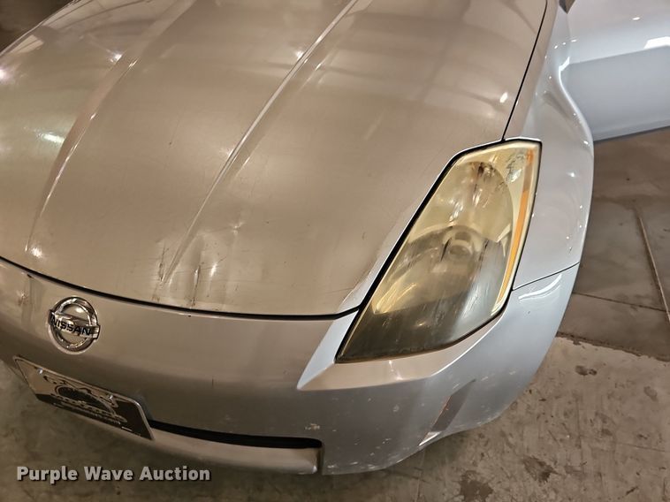 image for item DQ5206 2004 Nissan  350Z convertible