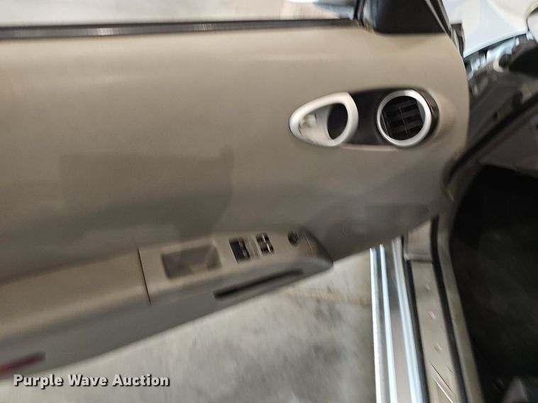 image for item DQ5206 2004 Nissan  350Z convertible