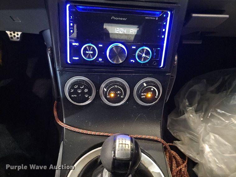 image for item DQ5206 2004 Nissan  350Z convertible