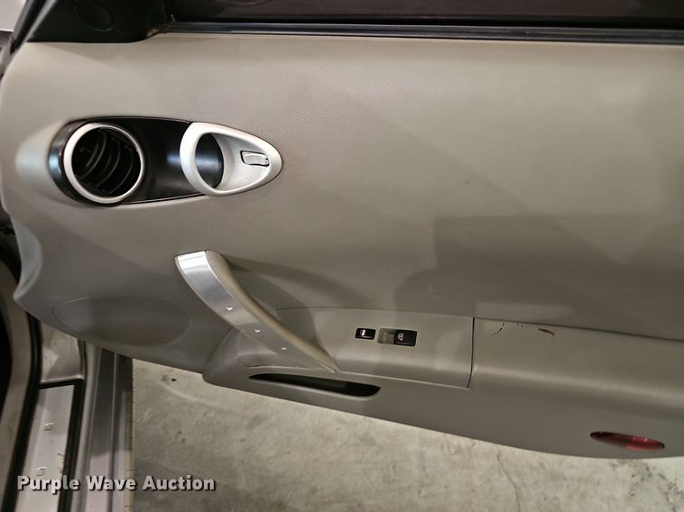 image for item DQ5206 2004 Nissan  350Z convertible