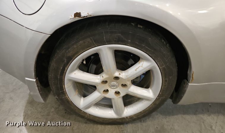 image for item DQ5206 2004 Nissan  350Z convertible