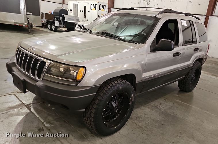 image for item DQ5207 2002 Jeep  Grand Cherokee Laredo SUV