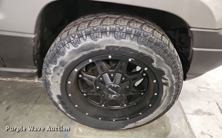 image for item DQ5207 2002 Jeep  Grand Cherokee Laredo SUV