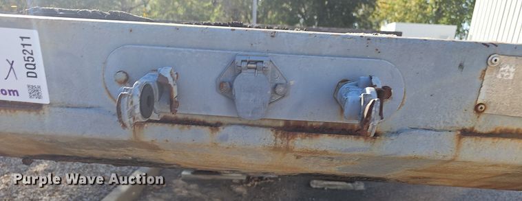 image for item DQ5211 1995 Trailking TK70LCS482 drop deck equipment trailer