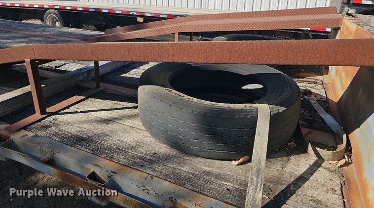 image for item DQ5211 1995 Trailking TK70LCS482 drop deck equipment trailer