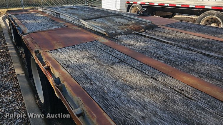 image for item DQ5211 1995 Trailking TK70LCS482 drop deck equipment trailer