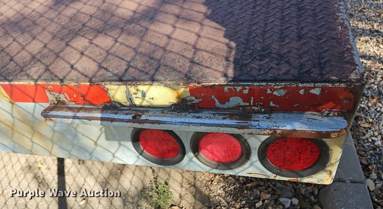 image for item DQ5211 1995 Trailking TK70LCS482 drop deck equipment trailer