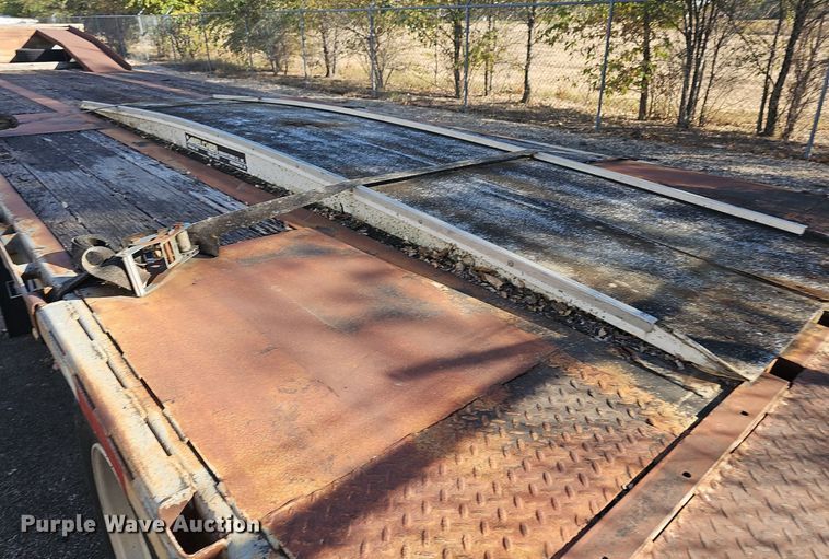 image for item DQ5211 1995 Trailking TK70LCS482 drop deck equipment trailer