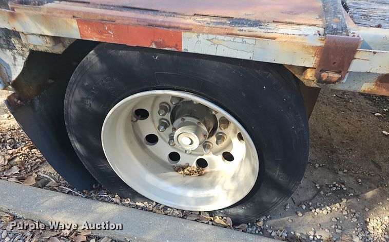 image for item DQ5211 1995 Trailking TK70LCS482 drop deck equipment trailer