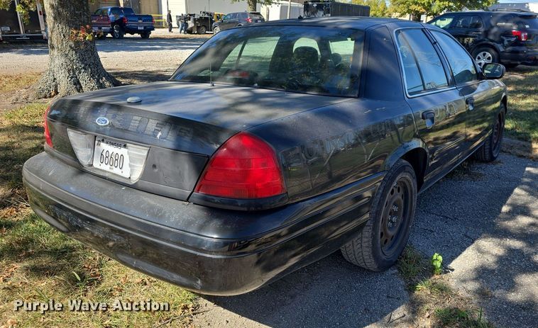 image for item DQ5214 2007 Ford Crown Victoria Police Interceptor  