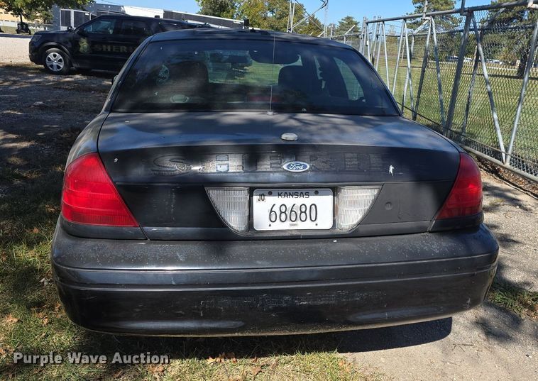 image for item DQ5214 2007 Ford Crown Victoria Police Interceptor  