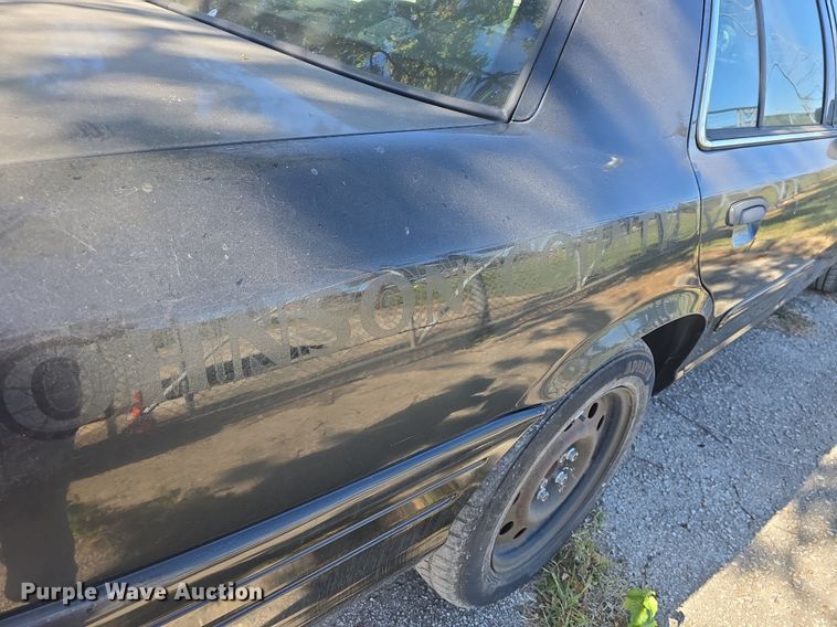 image for item DQ5214 2007 Ford Crown Victoria Police Interceptor  