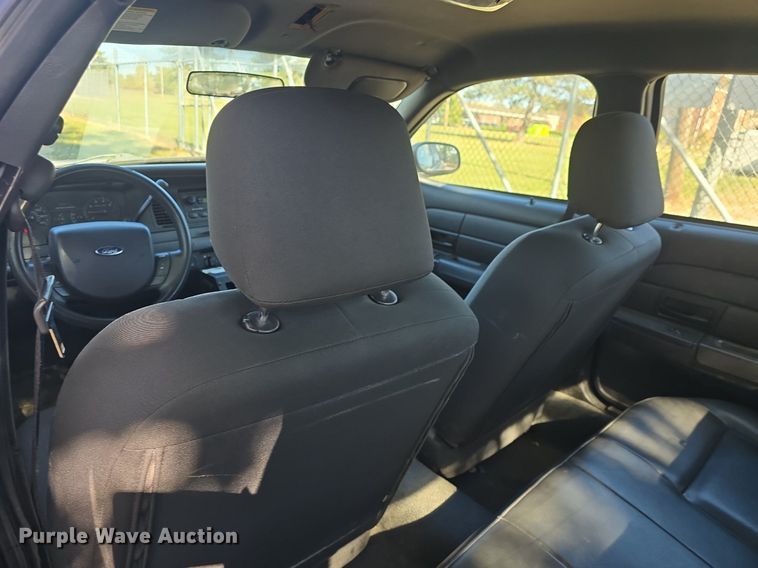 image for item DQ5214 2007 Ford Crown Victoria Police Interceptor  