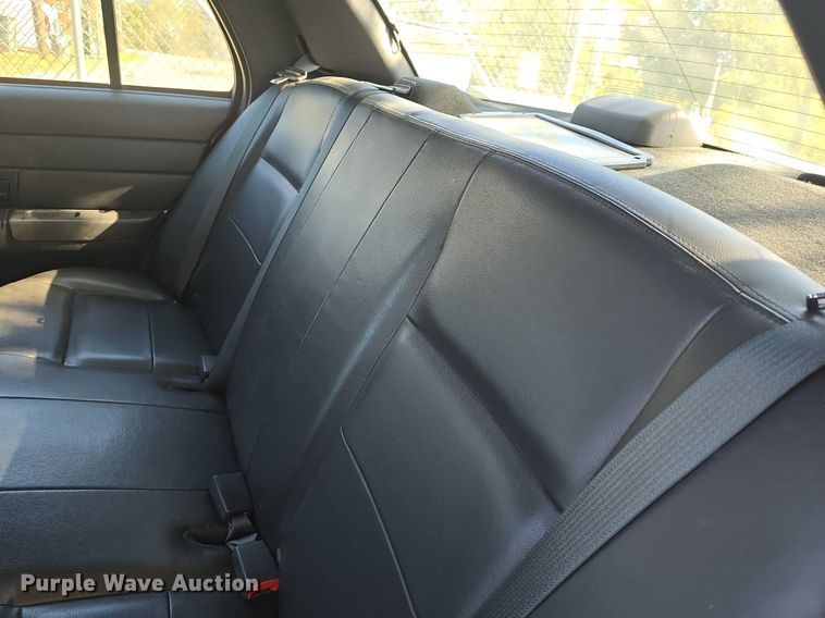 image for item DQ5214 2007 Ford Crown Victoria Police Interceptor  