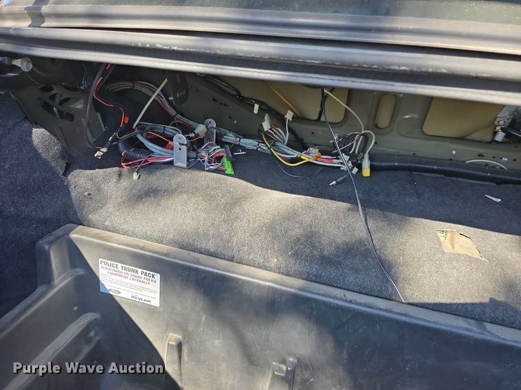 image for item DQ5214 2007 Ford Crown Victoria Police Interceptor  