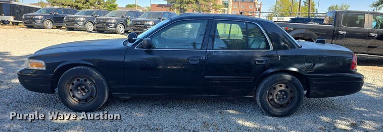 image for item DQ5215 2009 Ford Crown Victoria Police Interceptor  