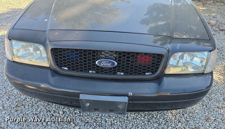 image for item DQ5215 2009 Ford Crown Victoria Police Interceptor  