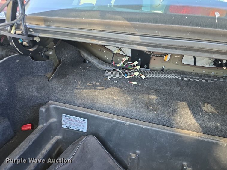 image for item DQ5215 2009 Ford Crown Victoria Police Interceptor  