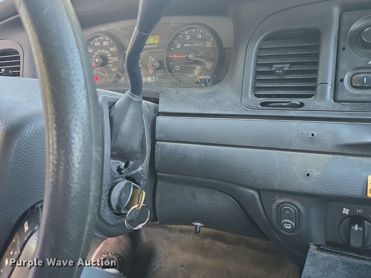 image for item DQ5215 2009 Ford Crown Victoria Police Interceptor  