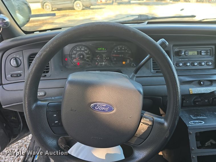 image for item DQ5215 2009 Ford Crown Victoria Police Interceptor  