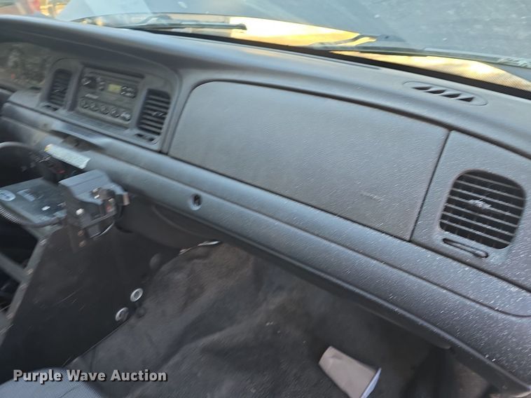 image for item DQ5215 2009 Ford Crown Victoria Police Interceptor  