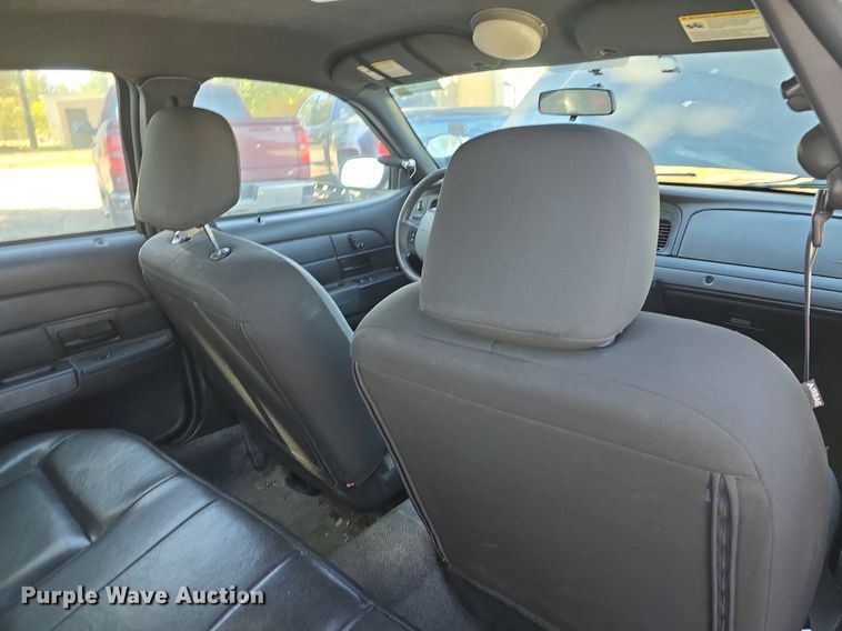 image for item DQ5215 2009 Ford Crown Victoria Police Interceptor  